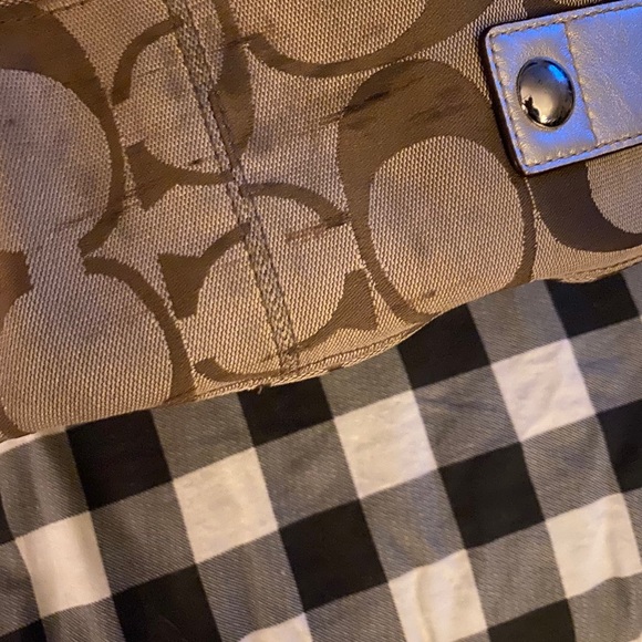 Coach Zoe Hobo! - Picture 5 of 5